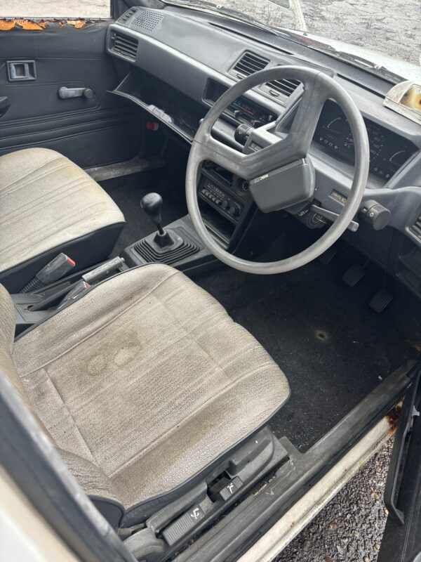 ランサーバン　Lancer Van 1990 year diesel - 画像 (2)